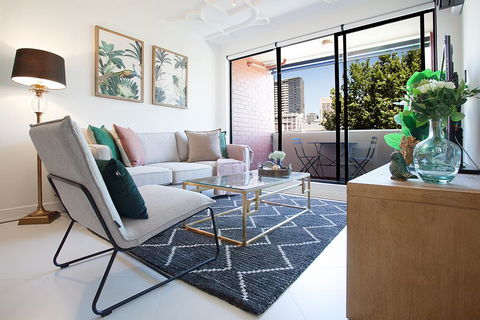 CROWN JEWEL - Hosted By: L'Abode Accommodation - Accommodation in Brisbane 1