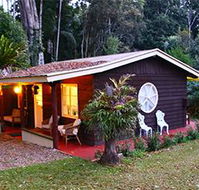 Curtis Cottage - Accommodation in Brisbane