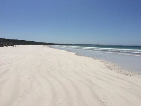 D'Estrees Bay Beach House - Accommodation in Brisbane 1