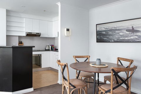 Darling Harbour Apartment With Parking, Views Pool - Accommodation in Brisbane 2