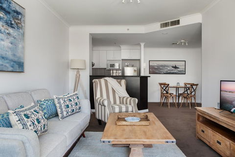 Darling Harbour Apartment With Parking, Views Pool - Accommodation in Brisbane 1