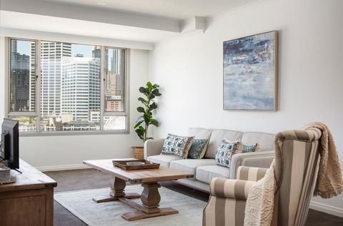 Darling Harbour Apartment With Parking, Views Pool - Accommodation in Brisbane 0