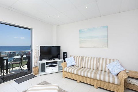 Debra Court Unit 1 - Accommodation in Brisbane 2