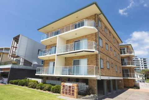 Debra Court Unit 1 - Accommodation in Brisbane 0