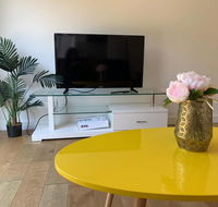 Delicate and Cozy Bedroom in Bentleigh East - Accommodation in Brisbane