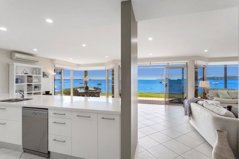 Delphini 1 - Salamander Bay - Accommodation in Brisbane 3