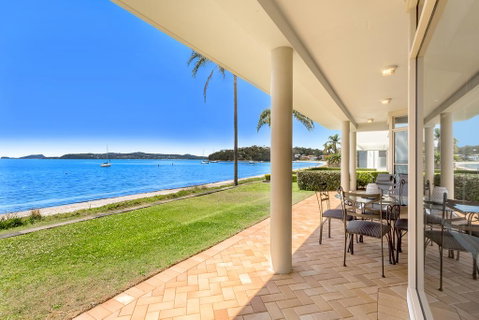 Delphini 1 - Salamander Bay - Accommodation in Brisbane 0