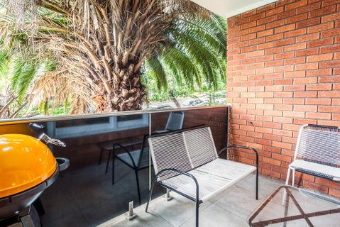DENHAM DAZE (I677) -L'Abode - Accommodation in Brisbane 1