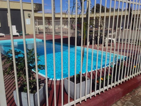 Desert Sand Motor Inn - Accommodation in Brisbane 0