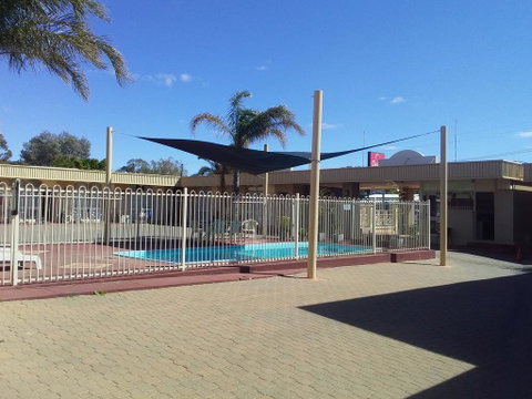 Desert Sand Motor Inn - Accommodation in Brisbane 2