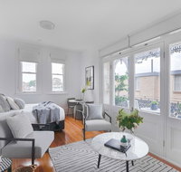 Designer styled studio in the heart of trendy Glebe - Accommodation in Brisbane