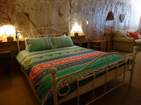 Dinky Di's Dugout - Accommodation in Brisbane 3