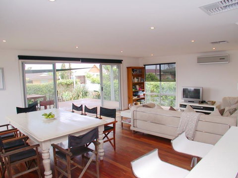 Do Drop Inn - Accommodation in Brisbane 0