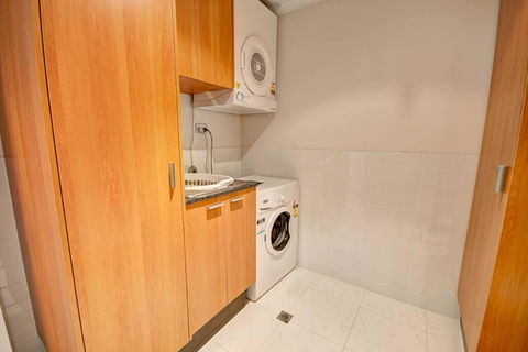 Dolphin Quay Apartment-3 Bedroom - Accommodation in Brisbane 2