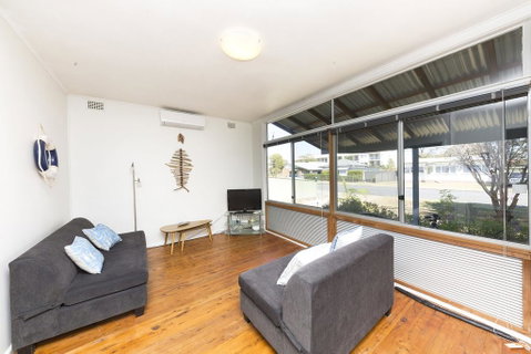 DOUGLAS COTTAGE FORSTER - Accommodation in Brisbane 1