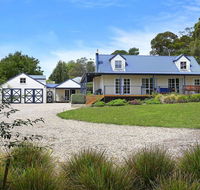 Duncraig House - open fireplace spa pet friendly - Accommodation in Brisbane