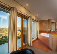 Eagle View Escape - Accommodation in Brisbane