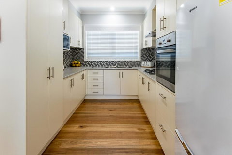 EAGLE VIEW UNIT 5 STAR - Accommodation in Brisbane 3