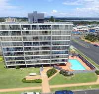Ebbtide 2 - On Main Beach - Accommodation in Brisbane