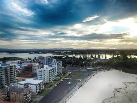 Ebbtide 26 - Accommodation in Brisbane 1