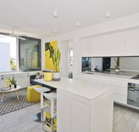EIGHT TWO NINE TWO V BONDI BEACH - Accommodation in Brisbane