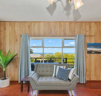 EIGHTY STEPS - walk to the ocean edge - Accommodation in Brisbane