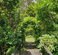 English Gardens - Garden Cottage - Accommodation in Brisbane