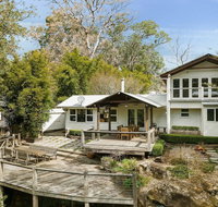 Equanimity - Beautiful character filled house - Accommodation in Brisbane