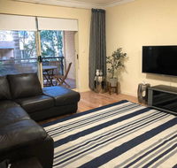 Escape to Strathfield for 8 guests - Accommodation in Brisbane