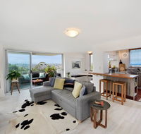 Experience Bondi Beach As Your Backdrop - Accommodation in Brisbane