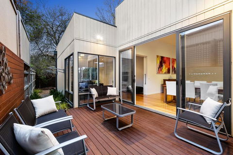 FAIRSEA RETREAT - RYE - Accommodation in Brisbane 3