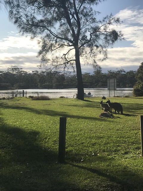 FAIRVIEW 25A - Waterfront Home - Accommodation in Brisbane 3