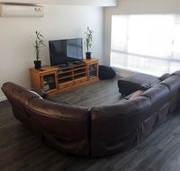 Falcon Bay 4x4 Townhouse - Accommodation in Brisbane
