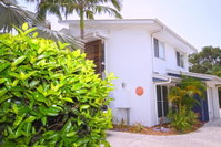FANTASTIC HOLIDAY UNIT IN A PERFECT LOCATION