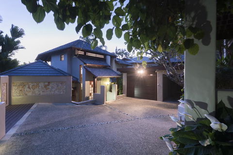 Far Pavilions Luxury Villa 2 - Accommodation in Brisbane 2