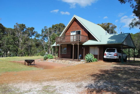 Farm Lane Retreat - Accommodation in Brisbane 0