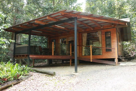 Figtree Getaway - Accommodation in Brisbane 1
