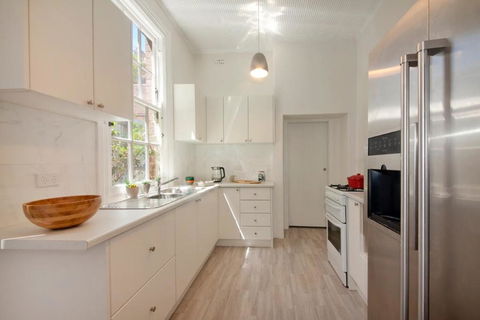 FUN TIMES In HUGE House 1 Minute To SYDNEY HARBOUR - Accommodation in Brisbane 2