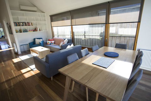 GALWAY COTTAGE - Accommodation in Brisbane 2