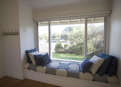 GALWAY COTTAGE - Accommodation in Brisbane 3