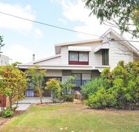 GETAWAY ON GARDEN - FREE WIFI - PET FRIENDLY OUTSIDE ONLY - Accommodation in Brisbane