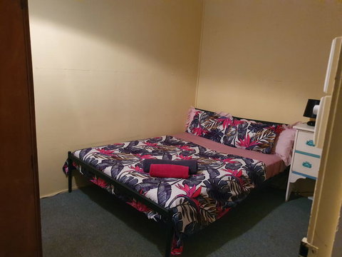 Golden Mt Rest Off Pepperina Lane - Accommodation in Brisbane 3