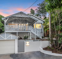 Gorgeous home 3 mins to Strand - Accommodation in Brisbane