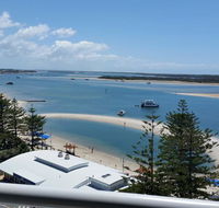 Grand Hotel Ocean view Apartment Labrador - Accommodation in Brisbane