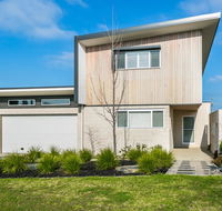 Grandview Luxury 11 - Accommodation in Brisbane