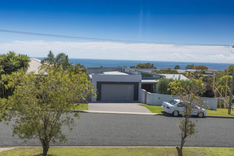 HAMPTONS - Accommodation in Brisbane 1