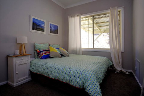 Hideaway - Pacific Palms - Accommodation in Brisbane 2