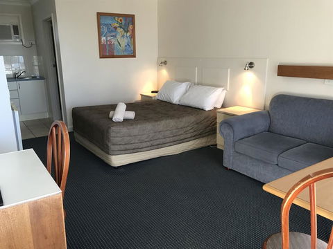Holiday Lodge Motor Inn - Accommodation in Brisbane 1