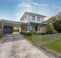 HOLIDAY ON NAUTILUS INVERLOCH - Accommodation in Brisbane