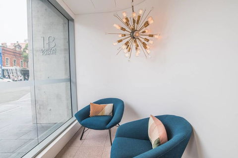 Home With Perfect Location! Close To Train&CBD - Accommodation in Brisbane 3